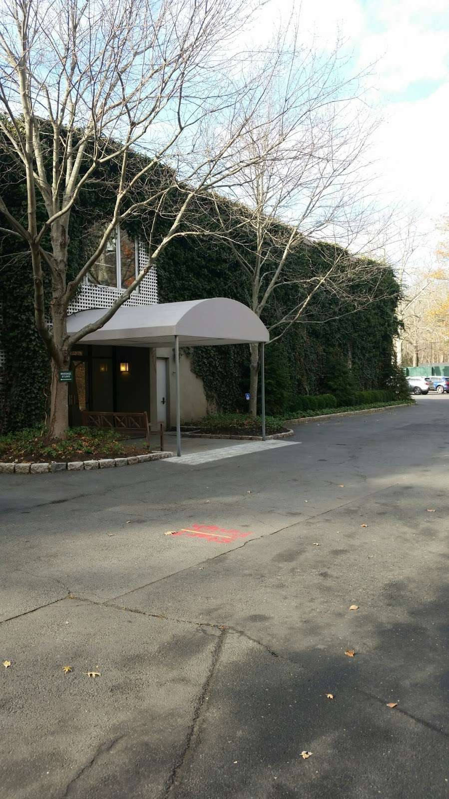RH Squash | 33 Round Hill Club Rd, Greenwich, CT 06831, USA