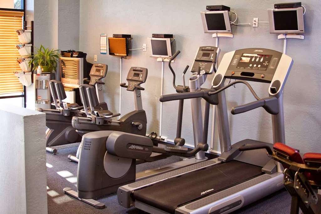 Fitness Institute Arrowhead | 17437 N 71st Dr #107, Glendale, AZ 85308, USA | Phone: (623) 825-1699