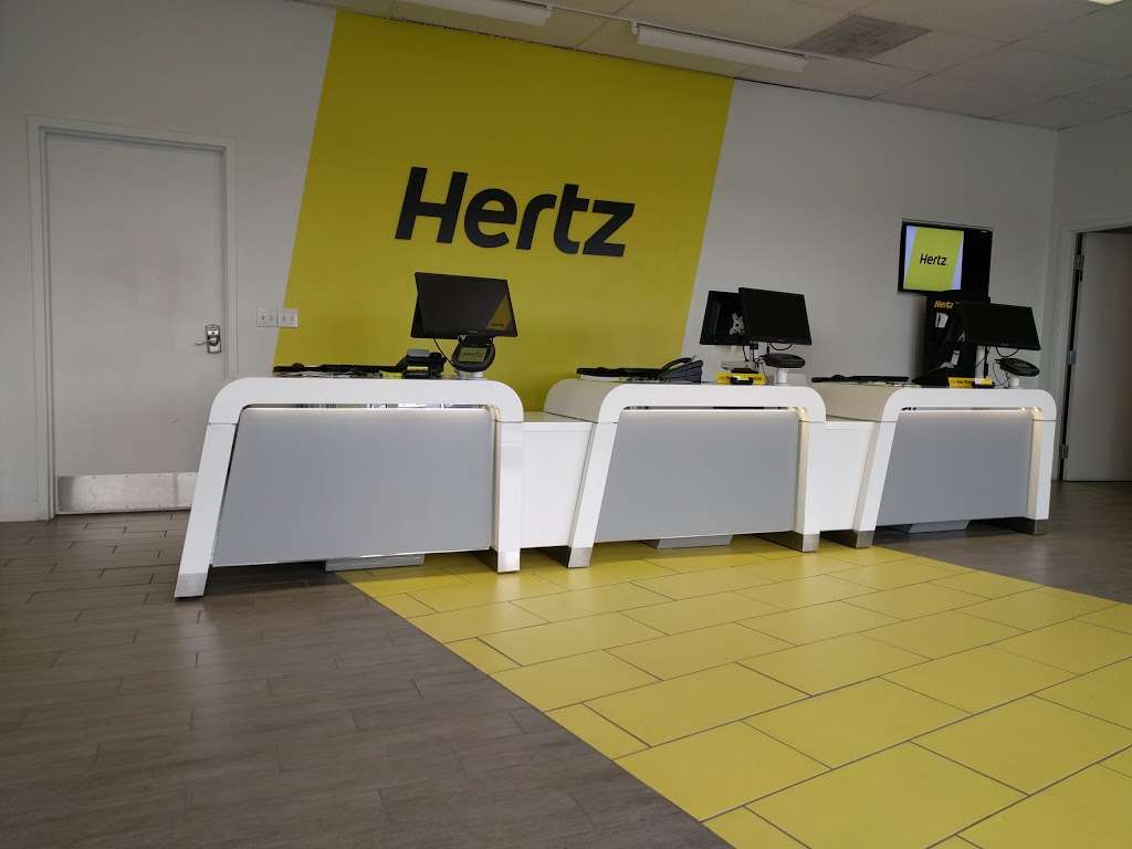 Hertz Rent A Car | 7271 W 105th St, Overland Park, KS 66210, USA | Phone: (913) 381-5519