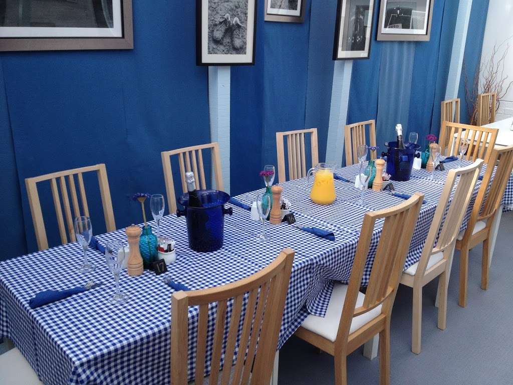 The Blue Rooms Cafe | 156 Ongar Rd, Abridge, Romford RM4 1AA, UK | Phone: 07857 405624