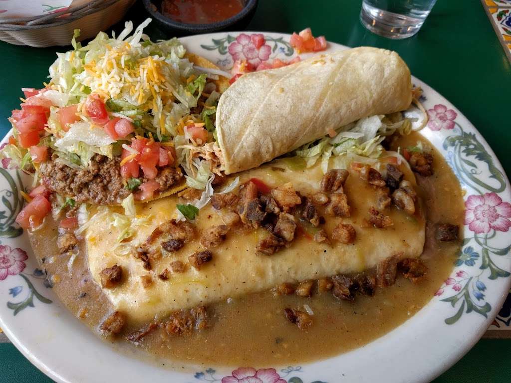 El Tapatio | 714 Golden Ridge Rd, Golden, CO 80401, USA | Phone: (303) 279-7565