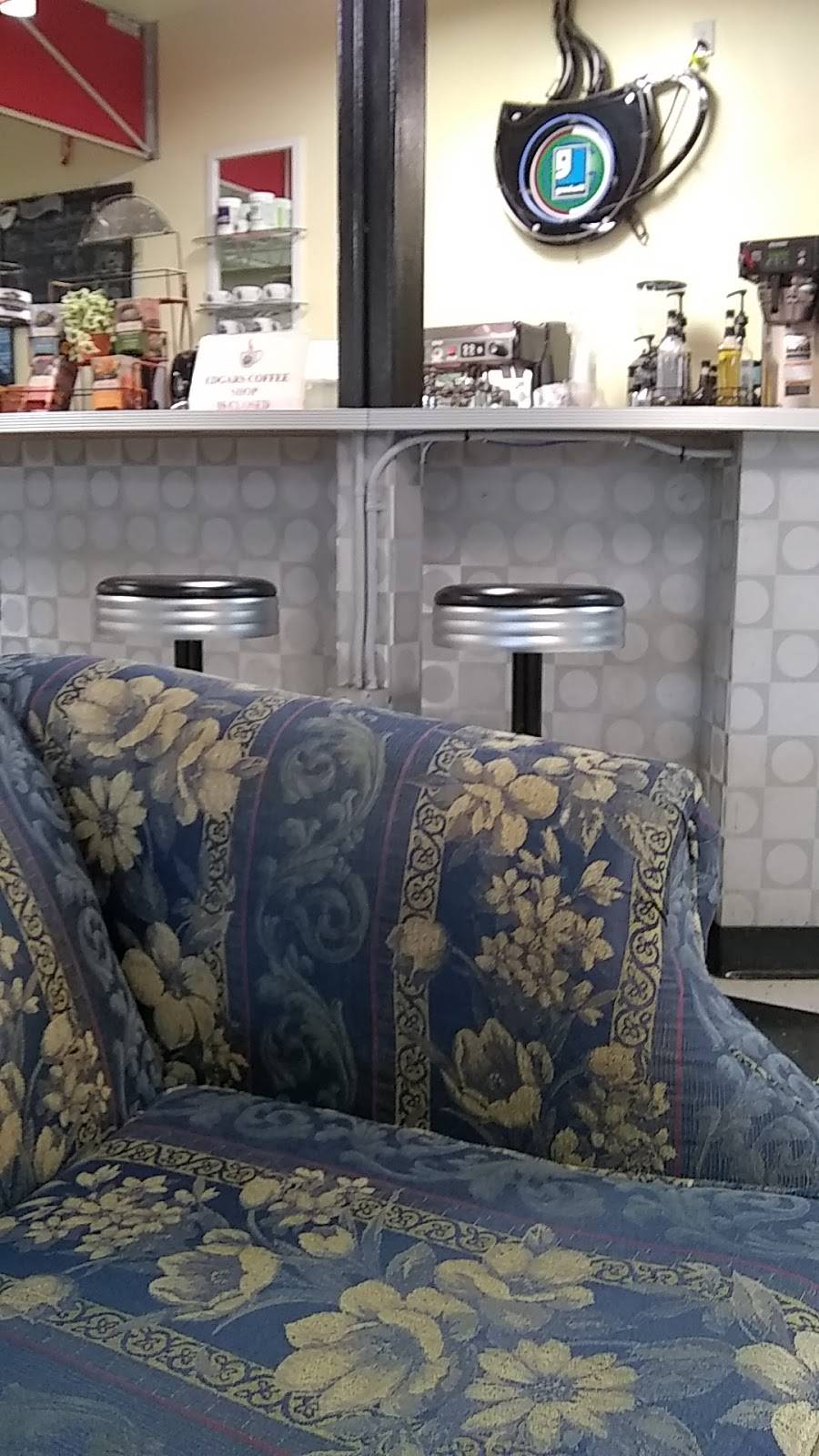 Triad Goodwill Store & Donation Center | 5301 Samet Dr, High Point, NC 27265, USA | Phone: (336) 882-3772