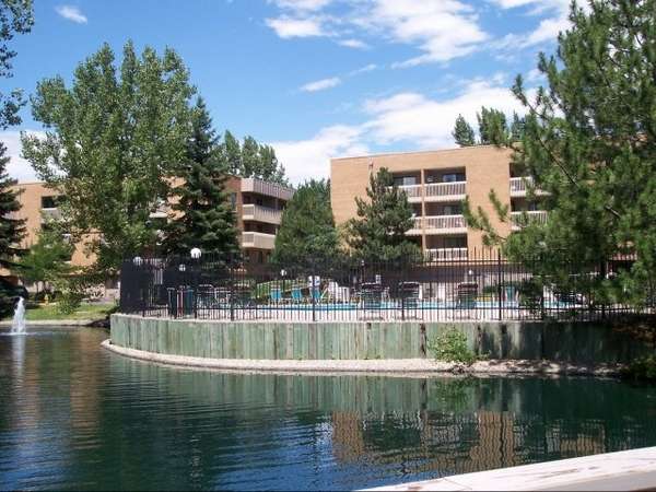 Dayton Crossing Apartments | 2570 S Dayton Way, Denver, CO 80231, USA | Phone: (303) 337-9471