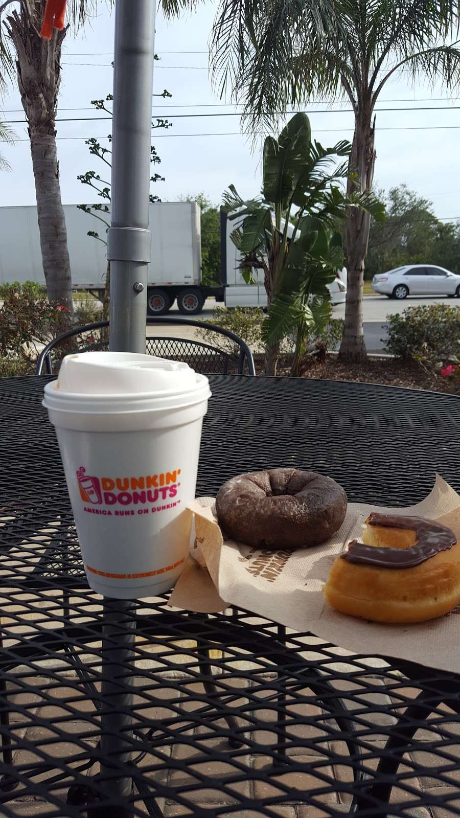 Dunkin | 2450 S Ridgewood Ave, South Daytona, FL 32119, USA | Phone: (386) 317-0915