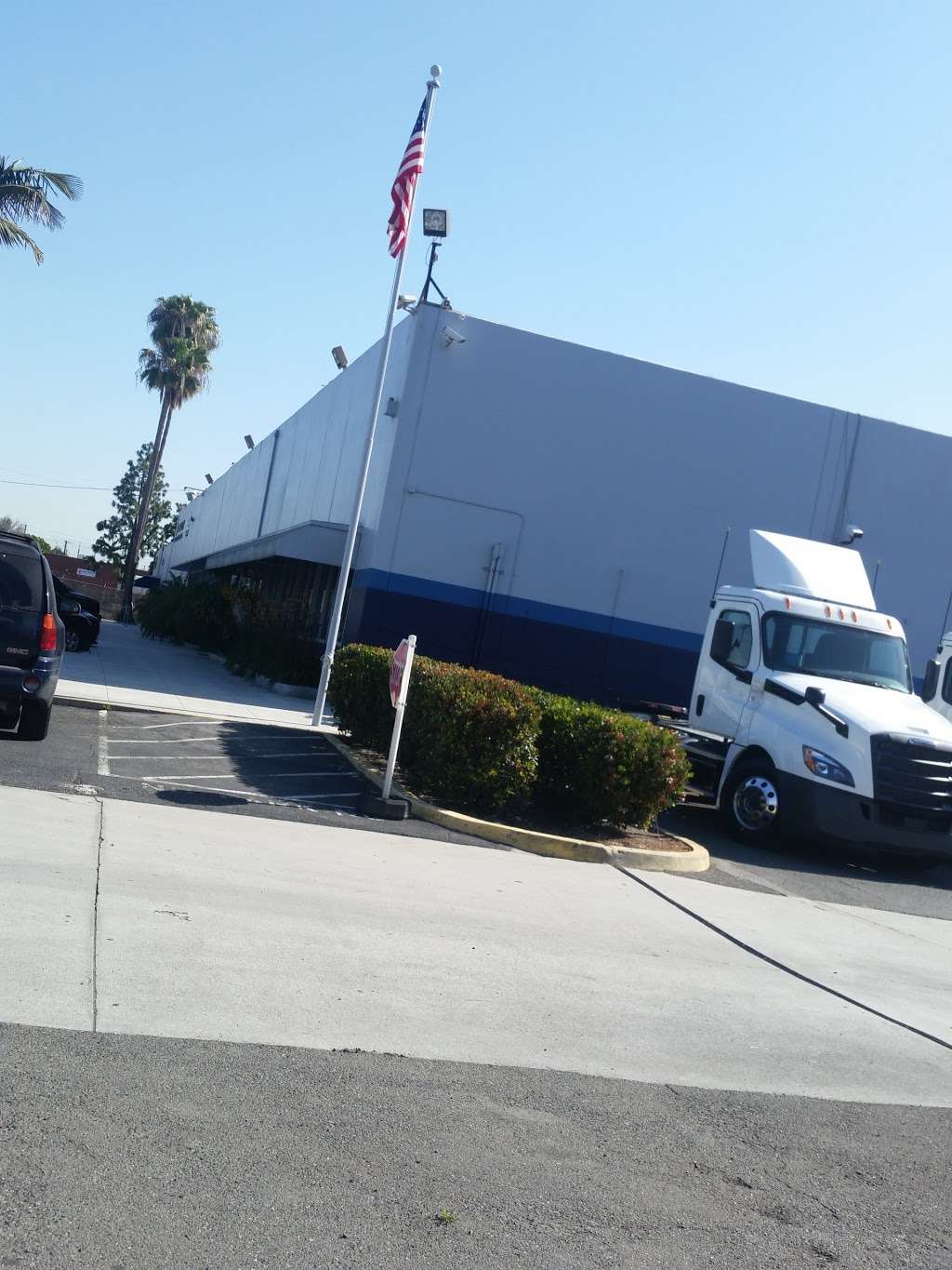 Velocity Truck Rental & Leasing | 18900 S Susana Rd, Rancho Dominguez, CA 90745 | Phone: (855) 583-5624