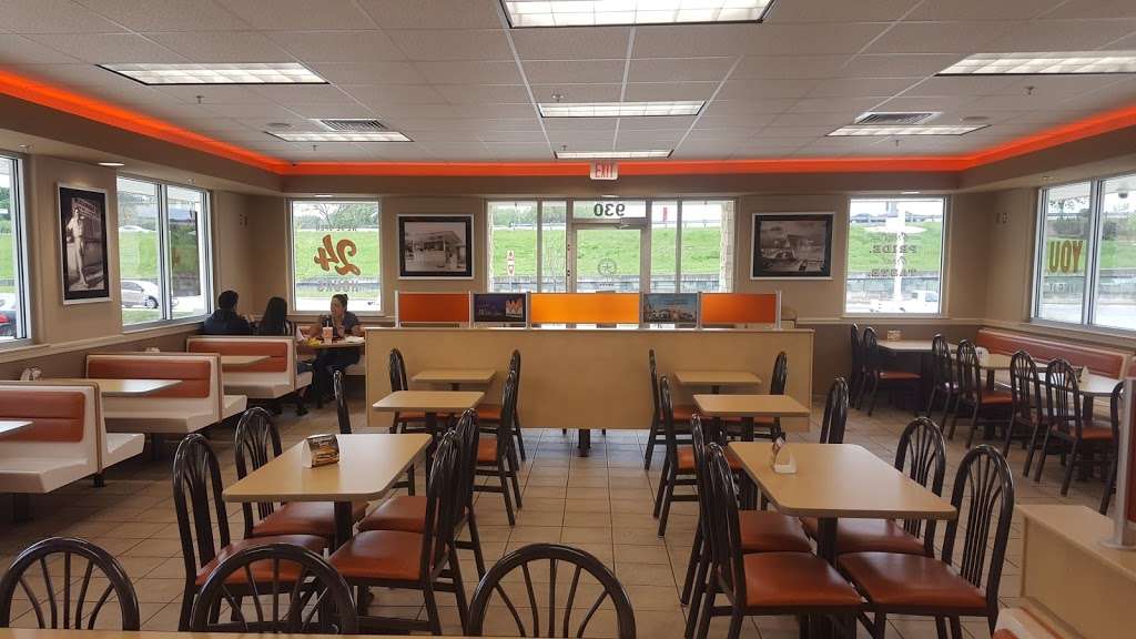 Whataburger | 930 E, I-30, Grand Prairie, TX 75050, USA | Phone: (972) 266-8740