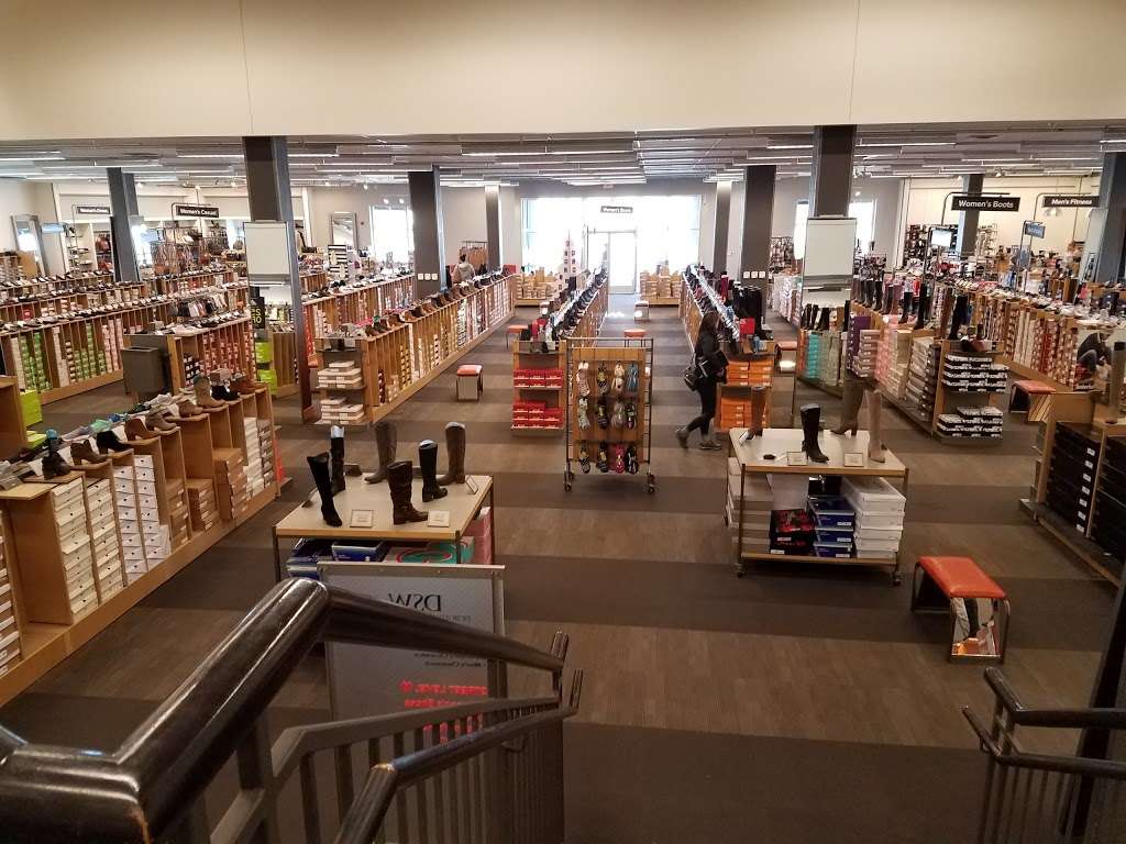 DSW Designer Shoe Warehouse | 5250 S 76th St, Greendale, WI 53129, USA | Phone: (414) 377-4060