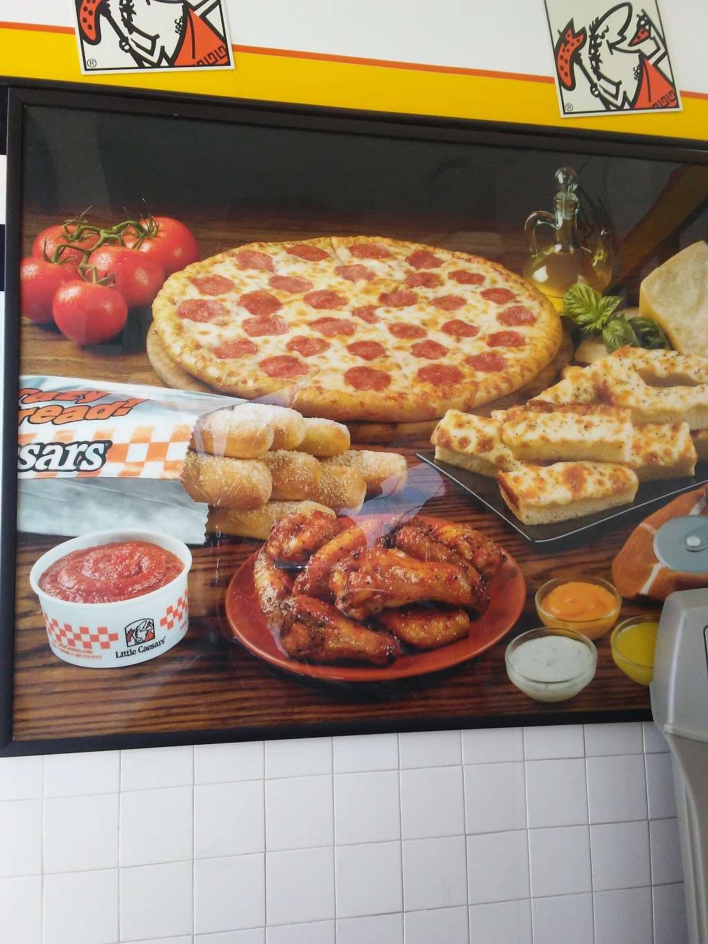 Little Caesars Pizza | 13060 Glenoaks Blvd #113, Sylmar, CA 91342 | Phone: (818) 367-1599