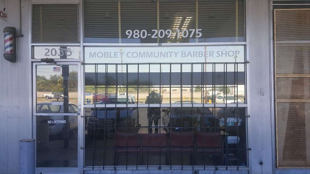 MOBLEY COMMUNITY BARBERSHOP | 2036 N Graham St, Charlotte, NC 28206, USA | Phone: (980) 209-1075