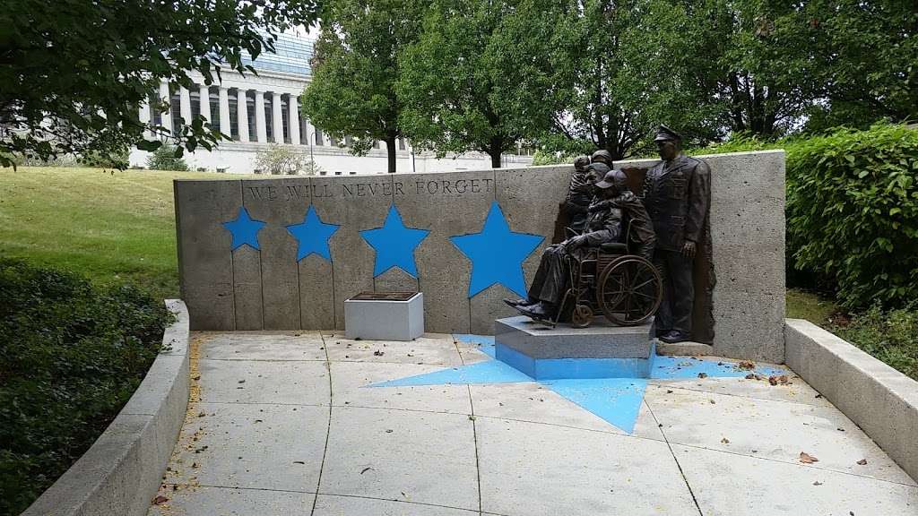 Chicago Police Memorial | Chicago, IL 60605, USA