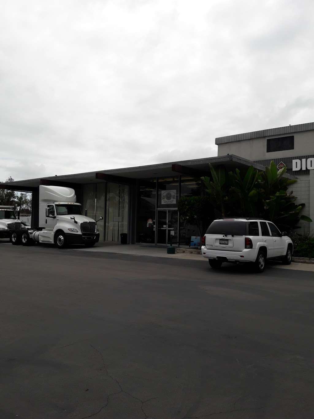 Dion International Trucks LLC | 5255 Federal Blvd, San Diego, CA 92105, USA | Phone: (619) 263-2251