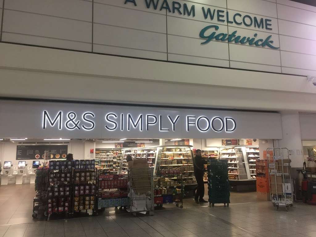 M&S Gatwick South Airport Simply Food | Perimeter Rd E 2 Floor South Terminal, Arrivals Hall, Redhill, Horley, Gatwick RH6 0NP, UK | Phone: 01293 568558