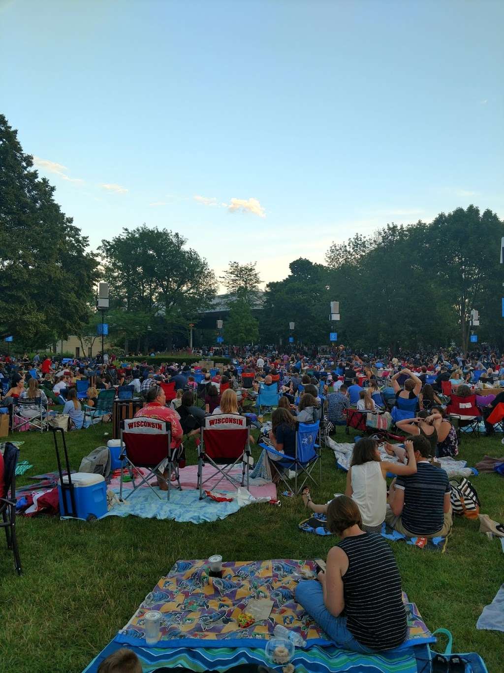 Ravinia Festival West Lot | 211-245 Ravinia Park Rd, Highland Park, IL 60035, USA | Phone: (847) 266-5100