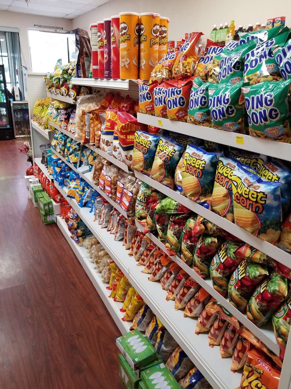 Lilis Mini Shop | 3400 E 8th St #109, National City, CA 91950, USA | Phone: (619) 919-4197