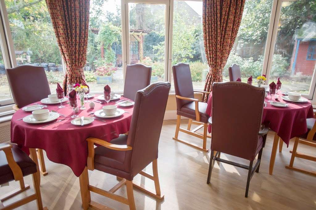 Wilmington Manor Care Home - Bupa | Common Ln, Dartford DA2 7BA, UK | Phone: 01322 288746