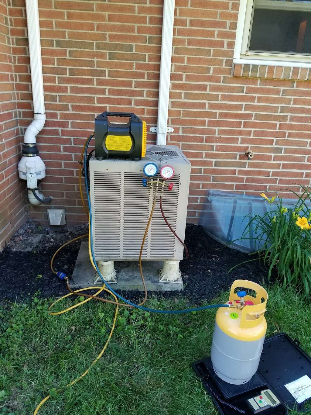 Lakes HVAC Service LLC | 15 Crestview Dr, Elizabethtown, PA 17022, USA | Phone: (717) 660-5771