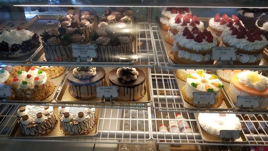 Sweetsboro Pastry Shoppe | 1302 Kings Hwy, Swedesboro, NJ 08085 | Phone: (856) 241-7722