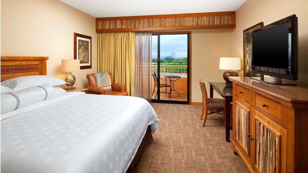 Sheraton Grand at Wild Horse Pass | 5594 W Wild Horse Pass Rd, Phoenix, AZ 85226 | Phone: (602) 225-0100