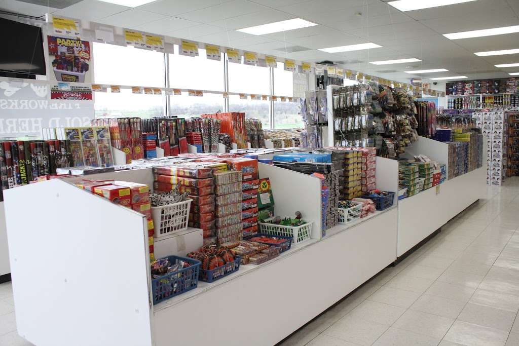 Fireworks Supermarket Odessa, MO | 1100 E Old Hwy 40, Odessa, MO 64076, USA | Phone: (816) 633-7541