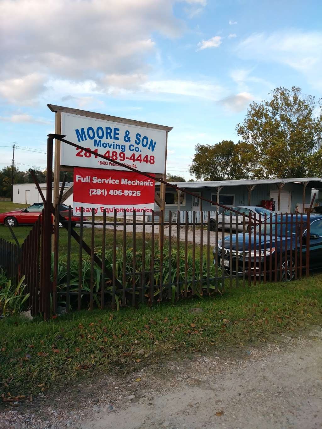 Moore & Son Moving Co | 18403 Pearland Sites Rd, Pearland, TX 77584 | Phone: (281) 489-4448