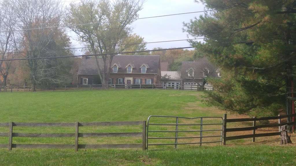 Southdown Farm | 136 Commonage Dr, Great Falls, VA 22066 | Phone: (703) 759-9247