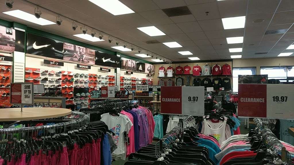 Hibbett Sports | 724 Greensburg Commons Shopping Center, Greensburg, IN 47240, USA | Phone: (812) 662-7787