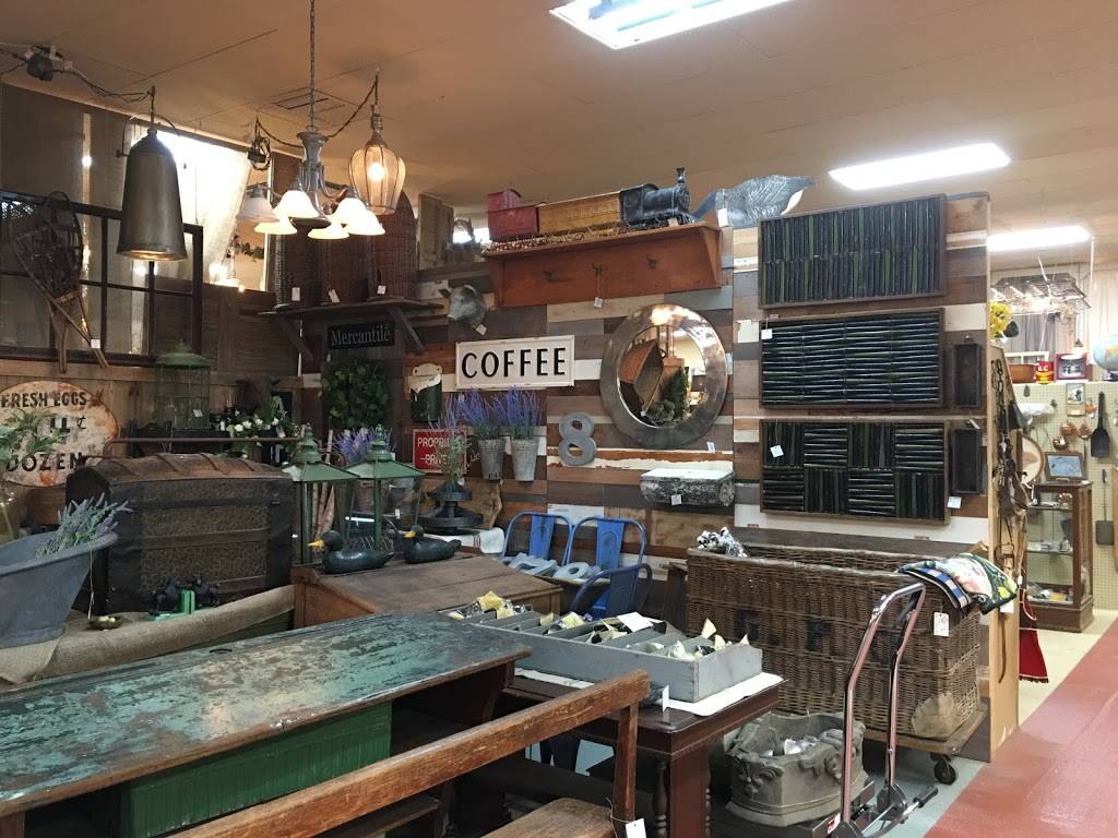 Grand Central Station Antiques | 4020 Avenue Q, Lubbock, TX 79412, USA | Phone: (806) 747-6206