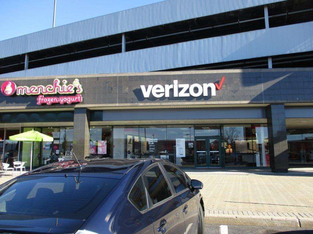 Verizon | 200 Mill Creek Dr, Secaucus, NJ 07094, USA | Phone: (201) 553-6600