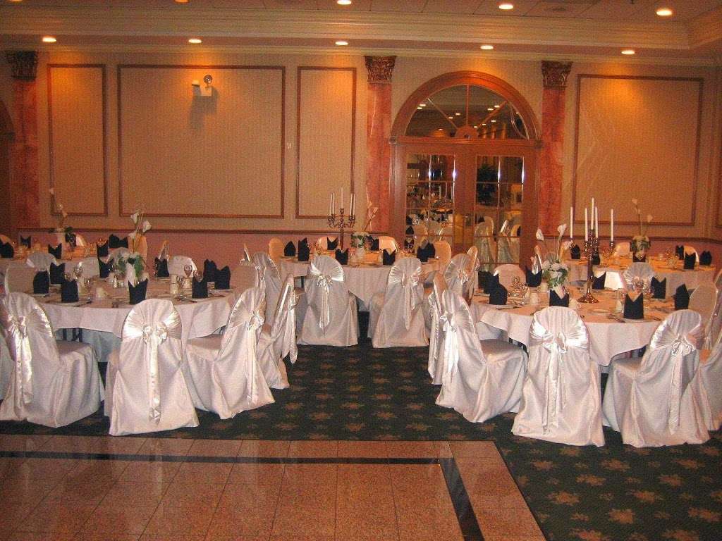 M D Decor Chair Covers | 440 E Montrose Ave, Wood Dale, IL 60191, USA | Phone: (773) 407-0818