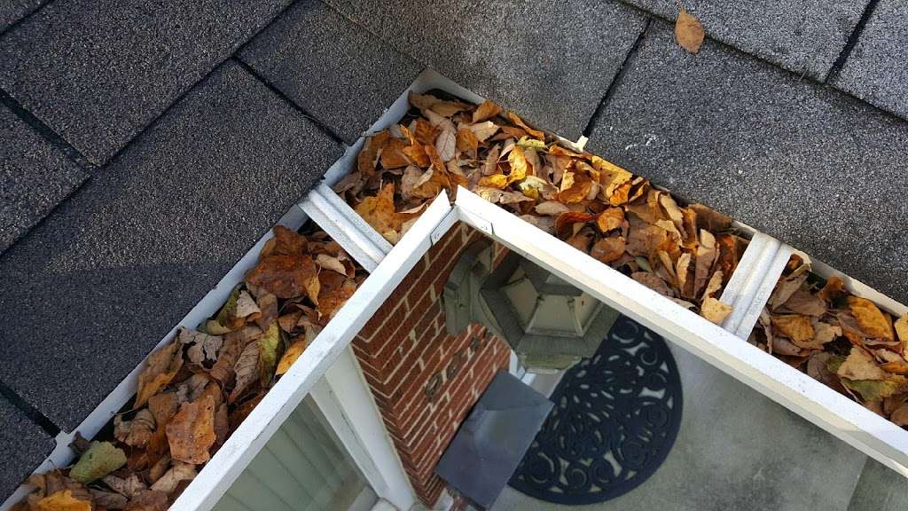 Springrock Gutters | 20W267 101st St suite c, Lemont, IL 60439, USA | Phone: (708) 505-4615