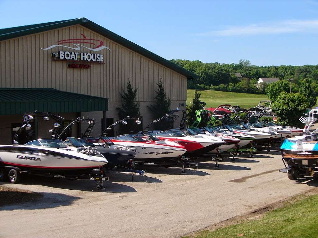 The Boat House of Chicago | 2101 IL-176, Crystal Lake, IL 60012, USA | Phone: (815) 788-1111