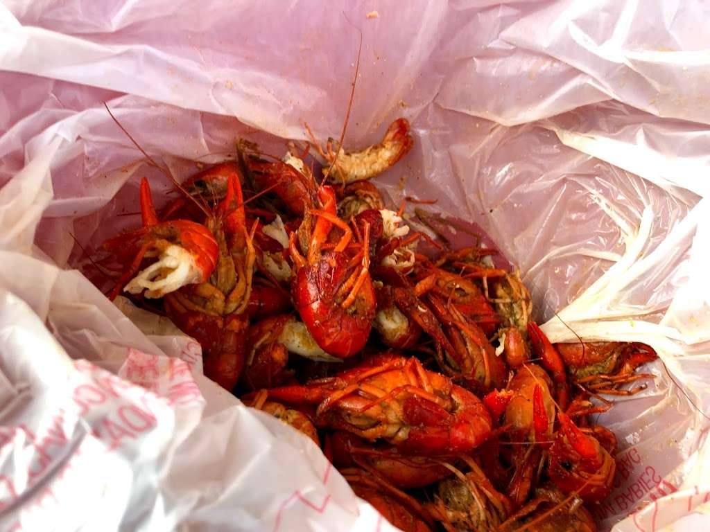 Calhouns Crawfish Company | 4619 FM 565, Baytown, TX 77523 | Phone: (832) 414-7548