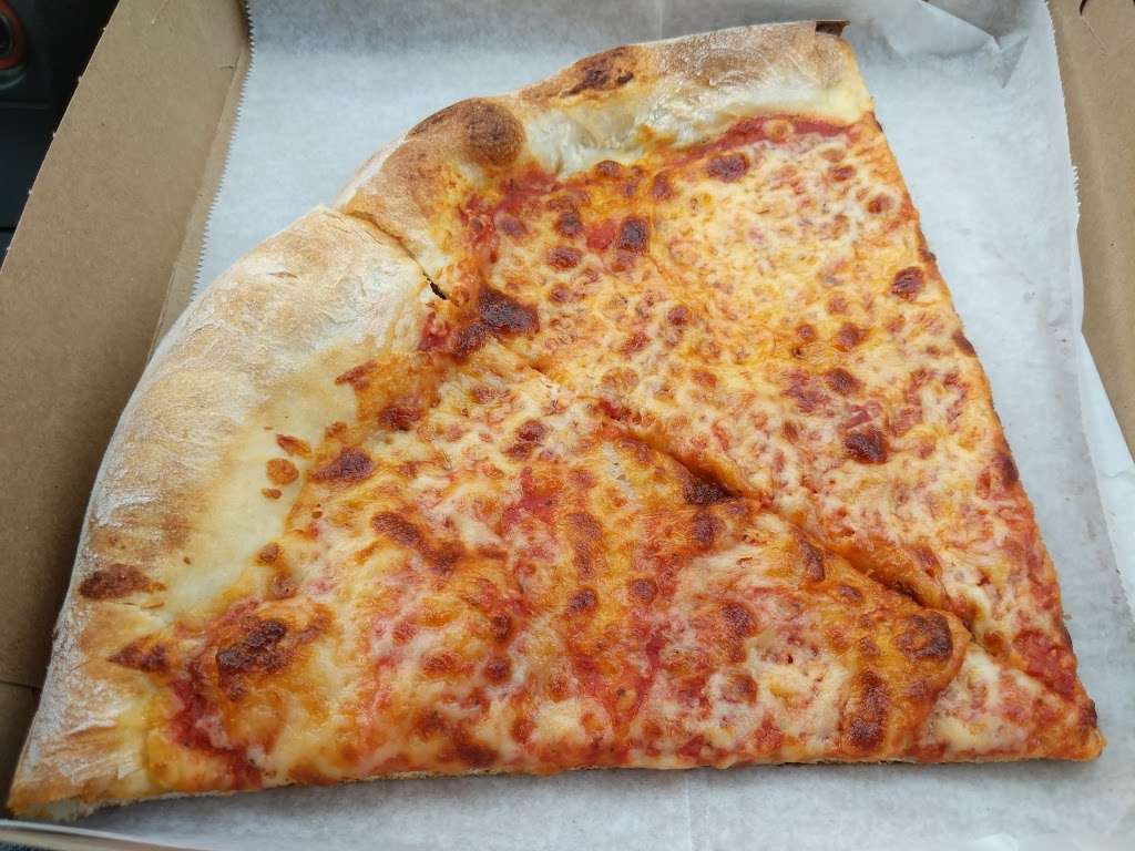 Sals Pizza | 328 Boston Rd, North Billerica, MA 01862 | Phone: (978) 671-9393