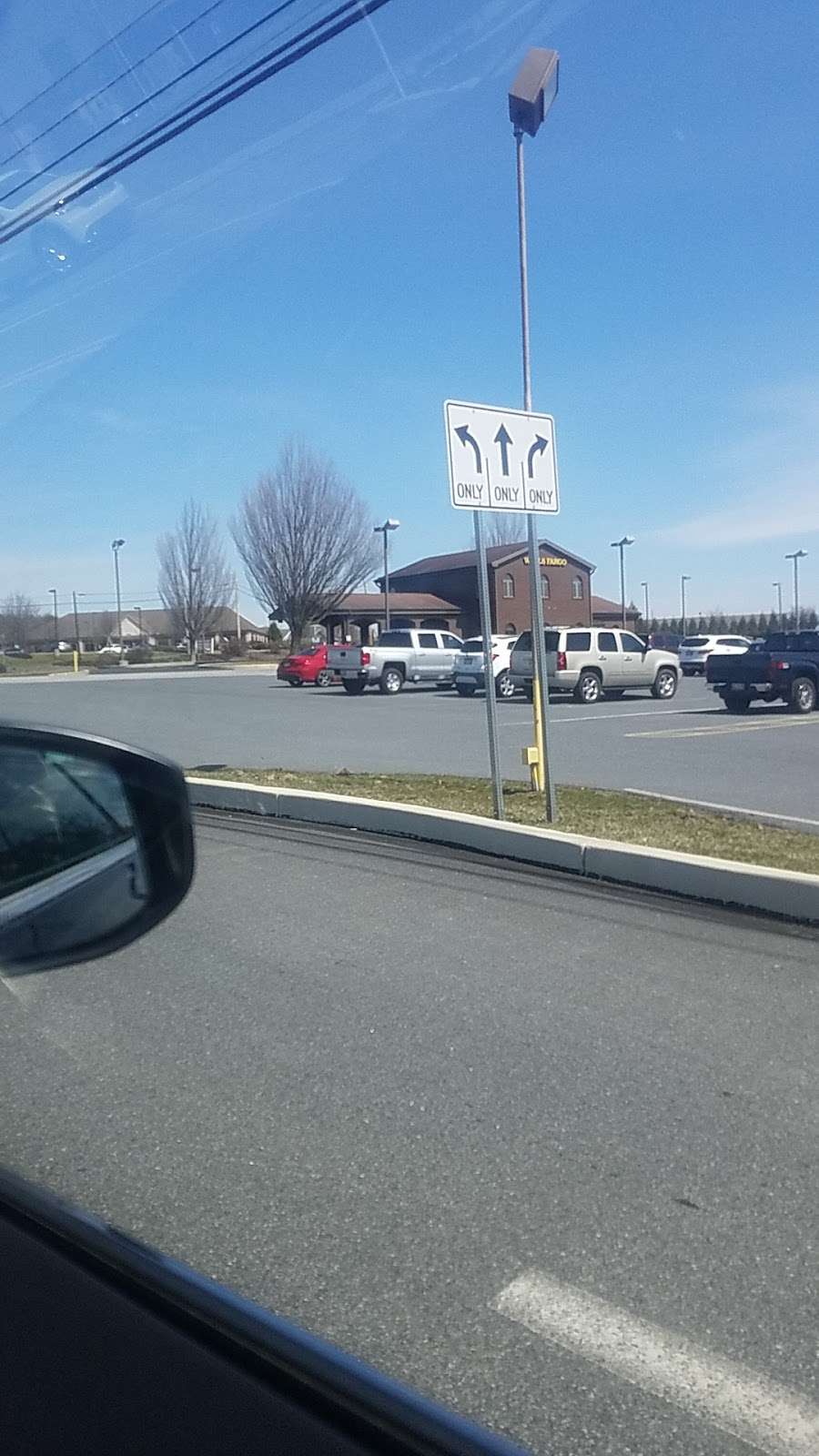 ATM (Wells Fargo Bank) | 305 Rohrerstown Rd, Lancaster, PA 17603, USA