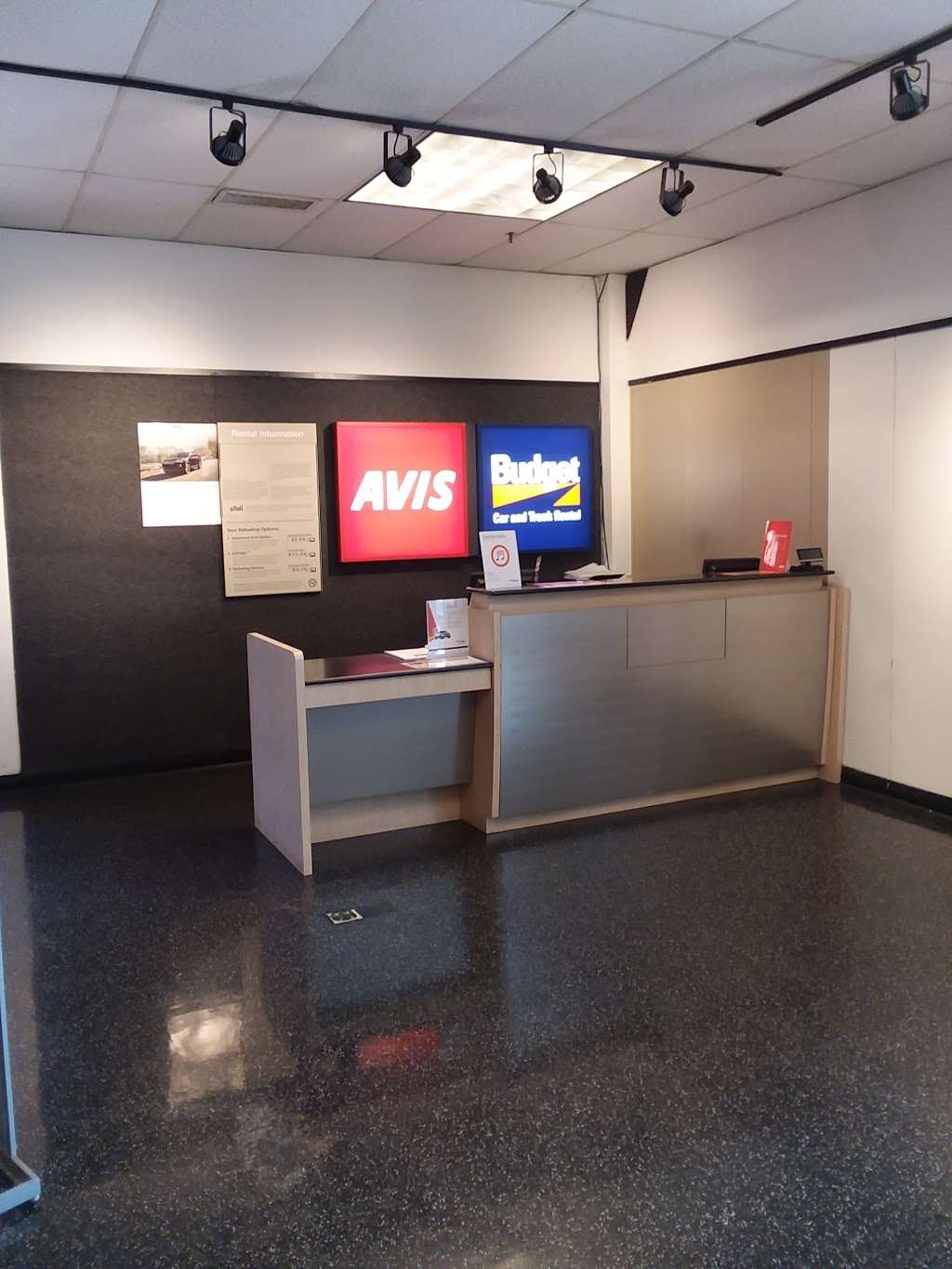 Avis Car Rental | 1067 W Baltimore Pike, Media, PA 19063 | Phone: (610) 565-3056