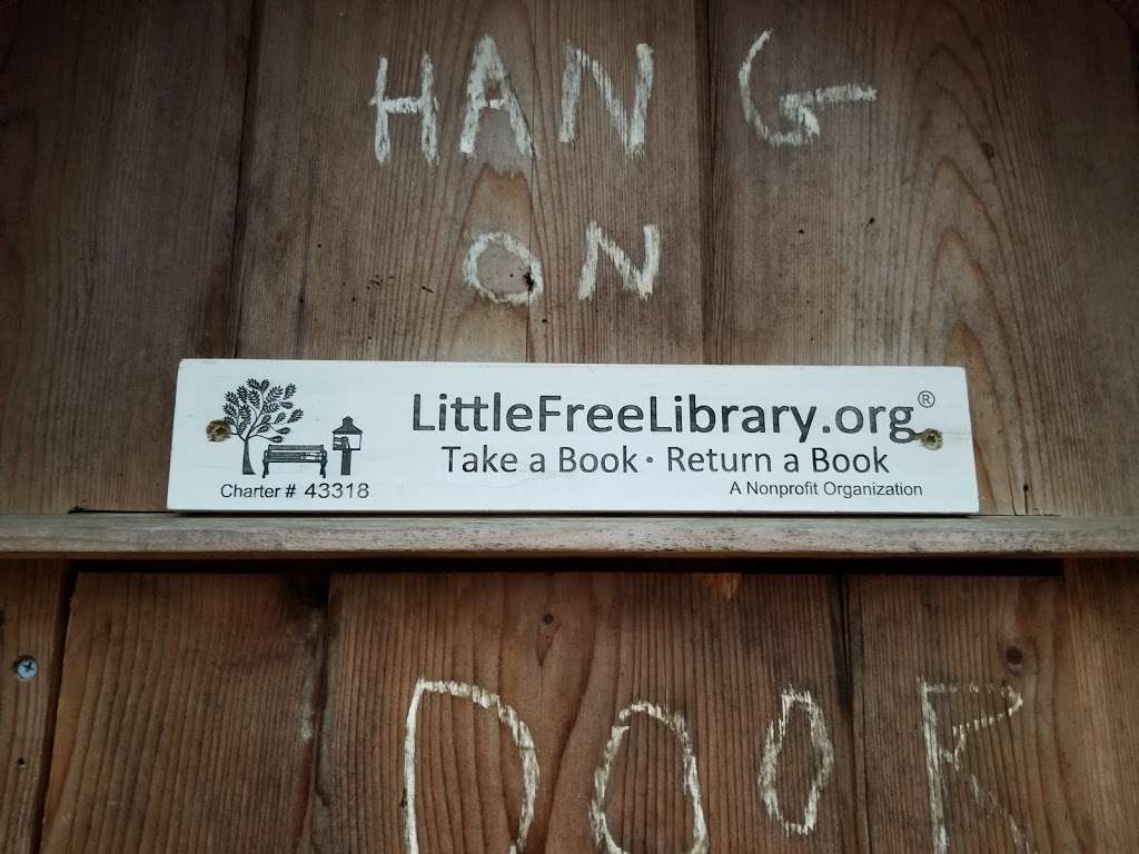 Little Free Library #43318 | Unnamed Road, Princeton, NJ 08540, USA