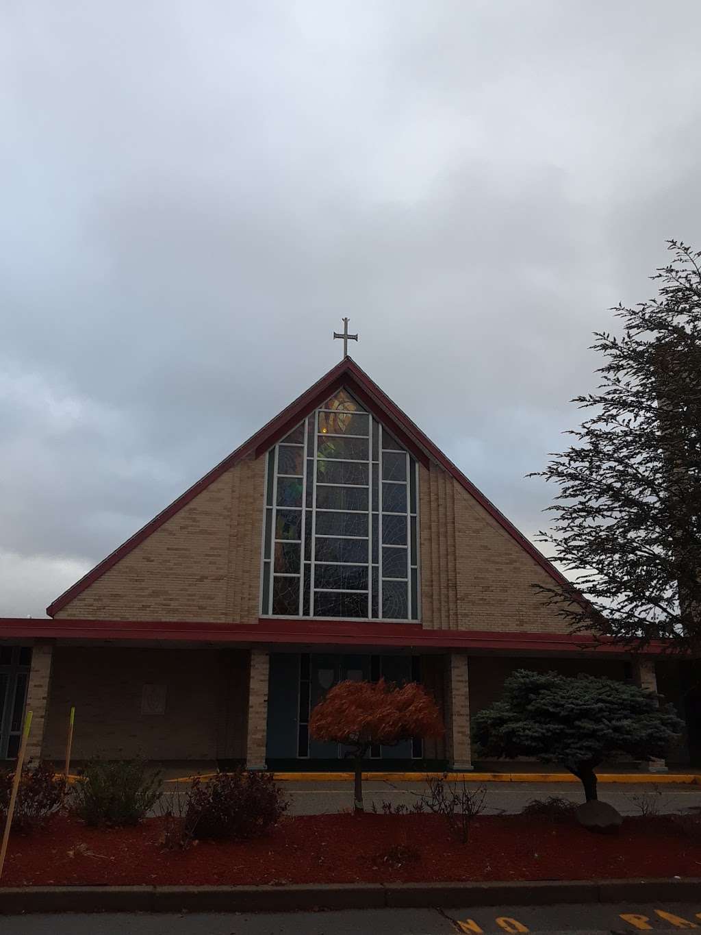 Our Lady of Fatima Church | 1 Fatima Dr, Cumberland, RI 02864, USA | Phone: (401) 723-6719