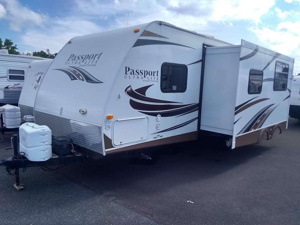 Campers Inn RV of Philadelphia | 1651 Bethlehem Pike (Route 309), Hatfield, PA 19440, USA | Phone: (215) 822-1345