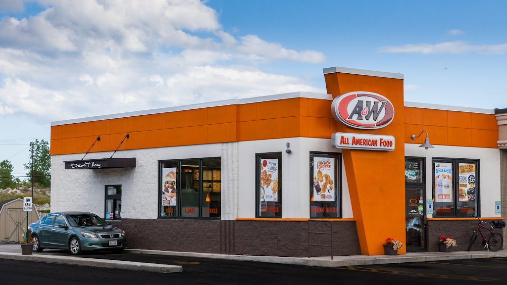 A&W Restaurant | 4501 Abbott Dr, Omaha, NE 68110, USA | Phone: (402) 345-1223