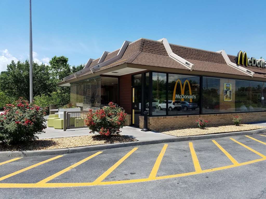 McDonalds | 9846 Winchester Rd, Front Royal, VA 22630, USA | Phone: (540) 636-8937
