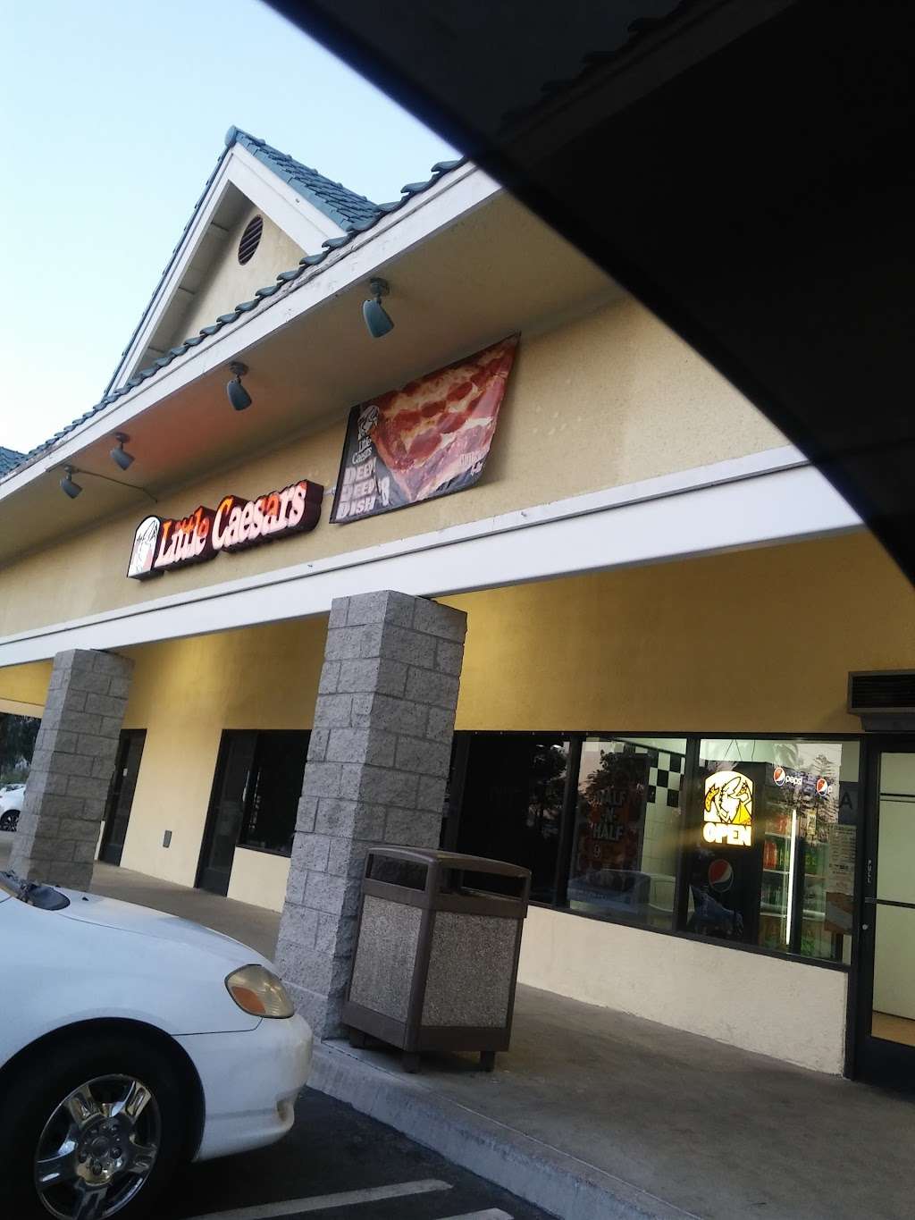 Little Caesars Pizza | 1600 E Citrus Ave Suite G, Redlands, CA 92374, USA | Phone: (909) 794-1999