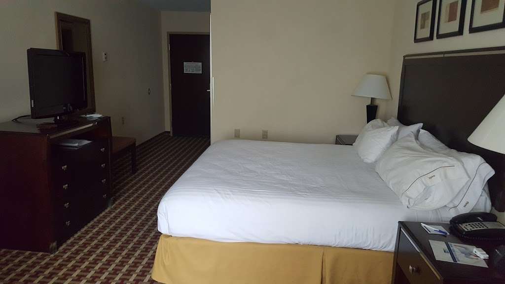 Holiday Inn Express & Suites White Haven - Lake Harmony | 547 PA-940, White Haven, PA 18661 | Phone: (570) 443-2100