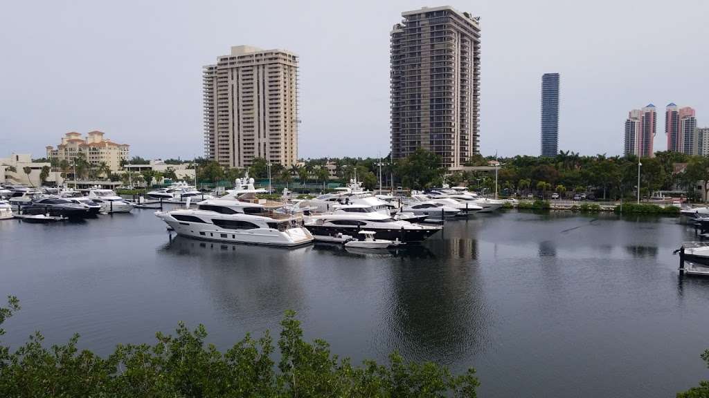 The Yacht Club of Aventura | 19701 E Country Club Dr, Miami, FL 33180, USA | Phone: (305) 936-9229