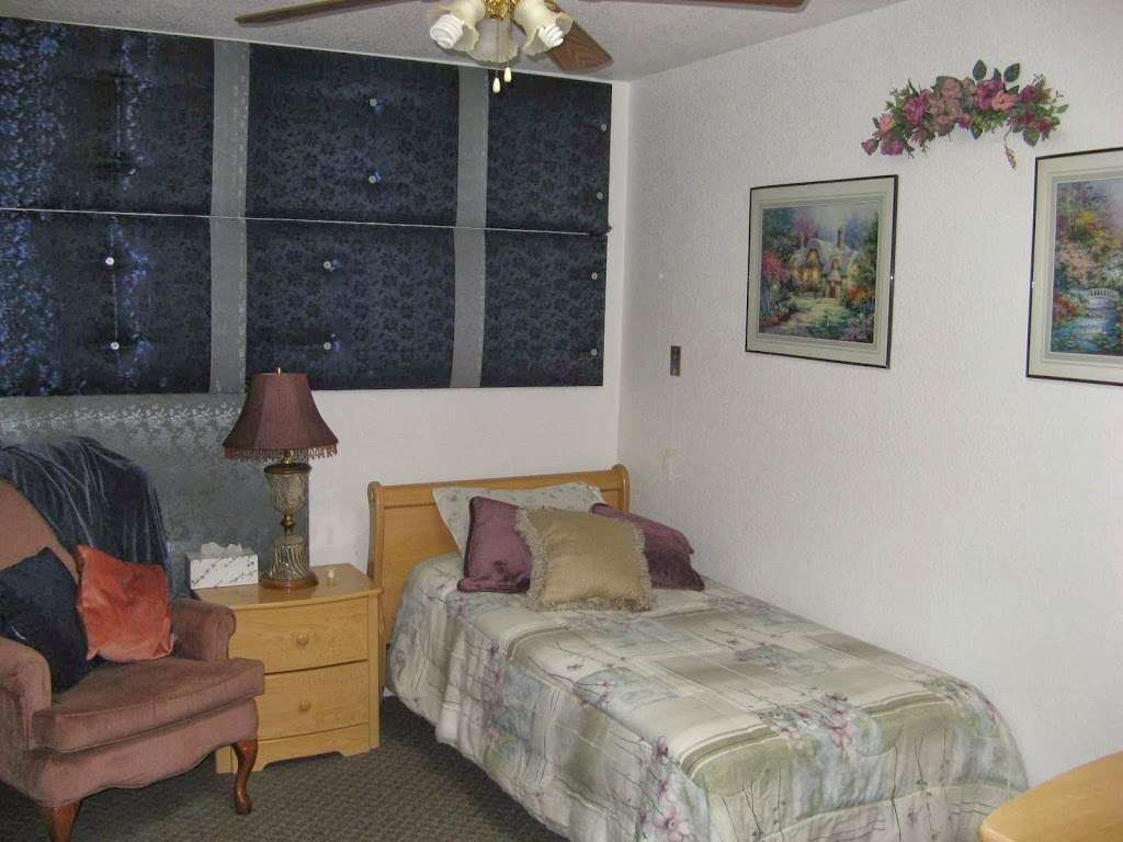 Elizabeths Care | 16631 Canyon View Dr, Riverside, CA 92504, USA | Phone: (951) 250-6419