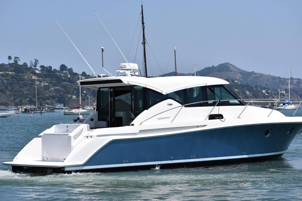 Silver Seas Yachts | 301 Shipyard Way, Newport Beach, CA 92663, USA | Phone: (949) 274-9082