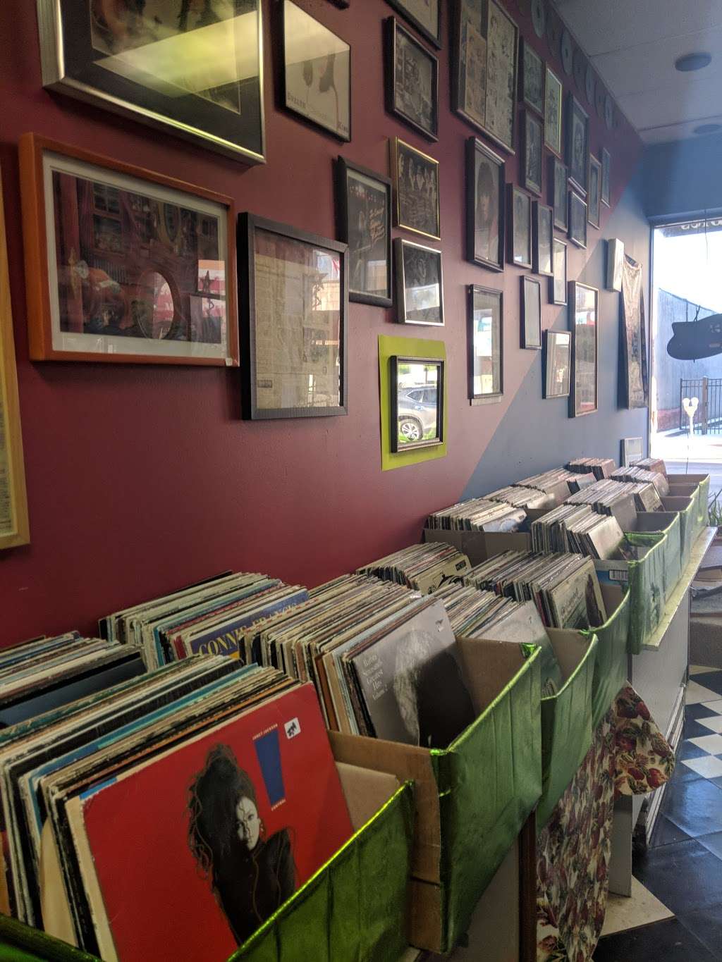 Record King | 303 Main St, Hackensack, NJ 07601, USA | Phone: (201) 488-4232