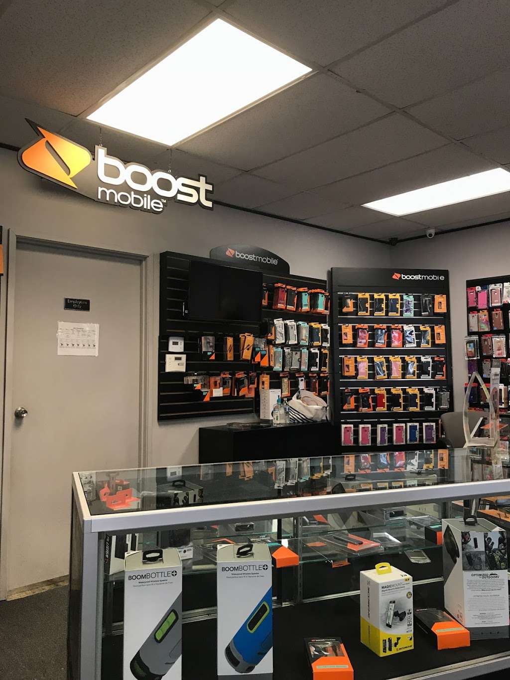 Boost Mobile | 695 E Lincoln Ave, Escondido, CA 92026, USA | Phone: (760) 480-9888