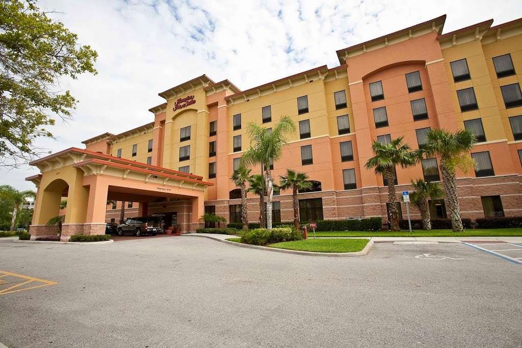 Hampton Inn & Suites Orlando-South Lake Buena Vista | 4971 Calypso Cay Way, Kissimmee, FL 34746, USA | Phone: (407) 396-8700
