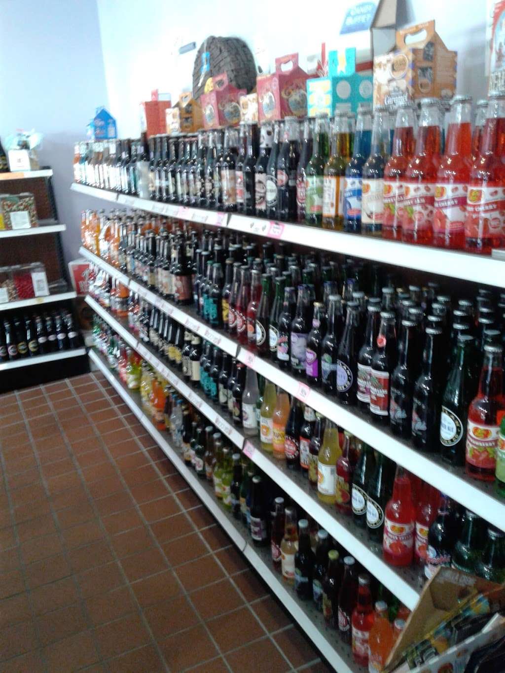 Periwinkles Soda Pop and Candy Shop | 115 E Washington St, Lebanon, IN 46052, USA | Phone: (765) 481-2035