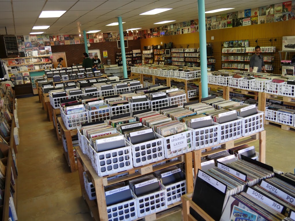 Retroactive Records And Games | 801 Main St, Suisun City, CA 94585, USA | Phone: (707) 429-9011